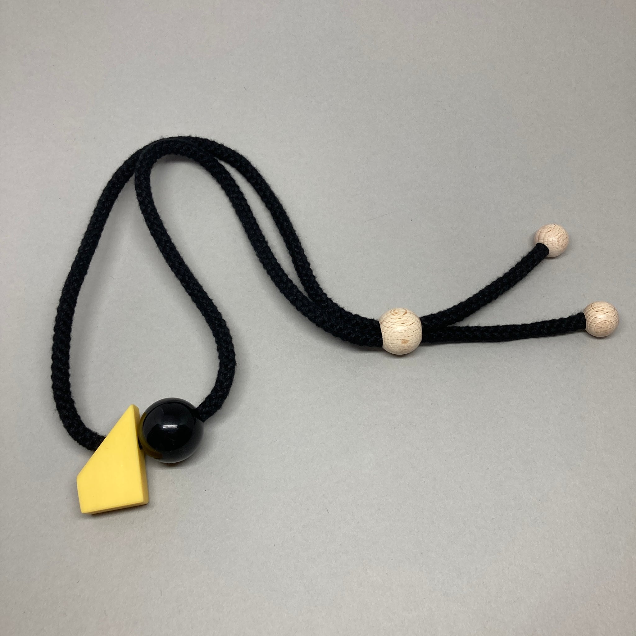 Sample sale necklace with yellow shape