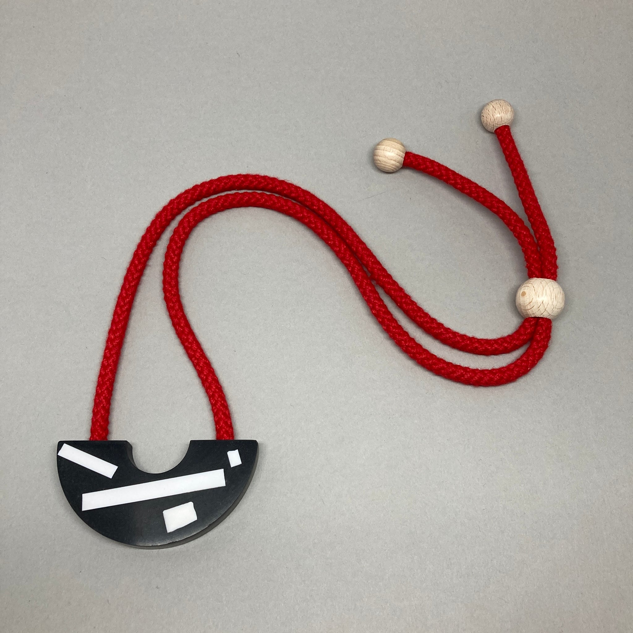 Sample Ito necklace Red