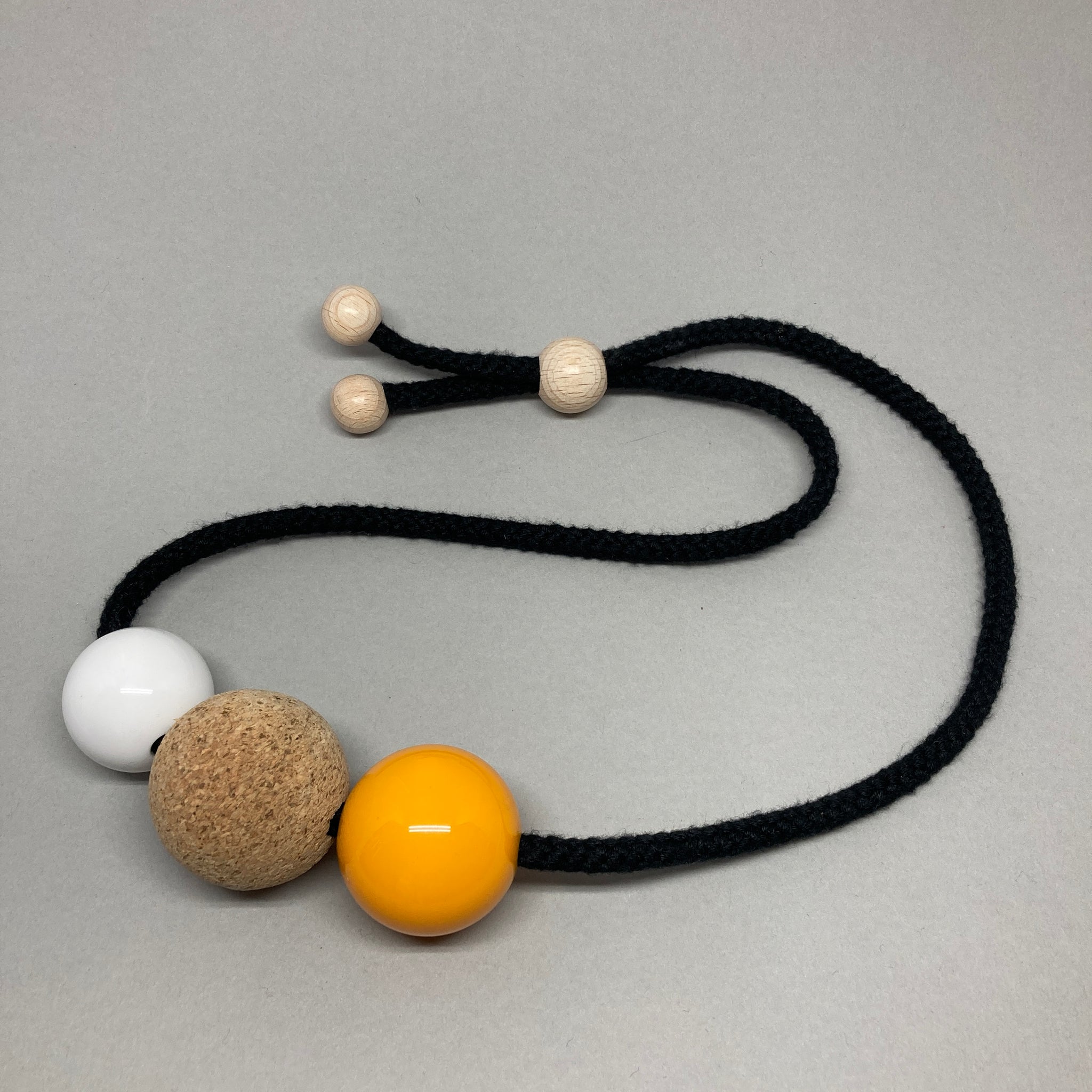 Sample sale Charlotte necklace