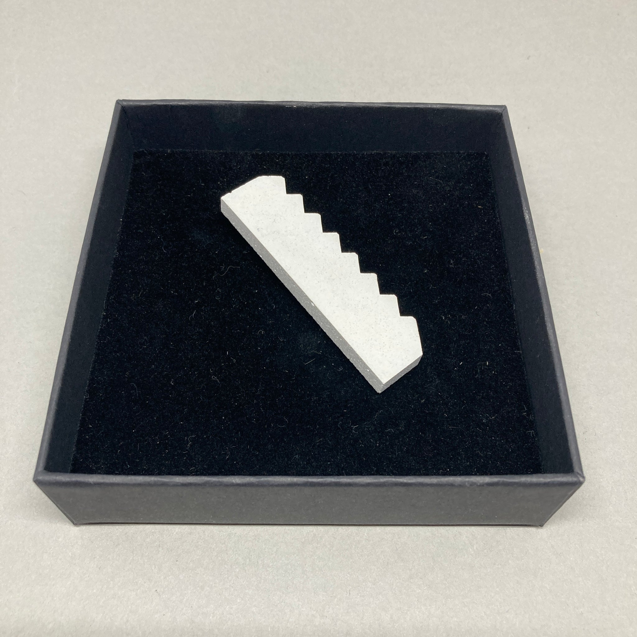 Sample jesmonite brooch